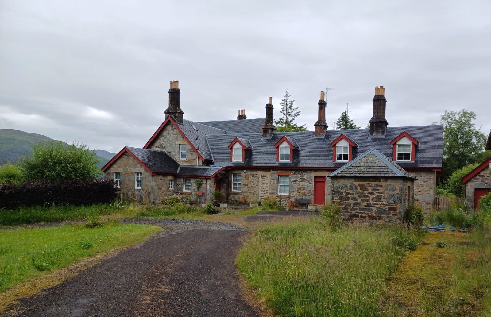 Royal Cottage.jpg